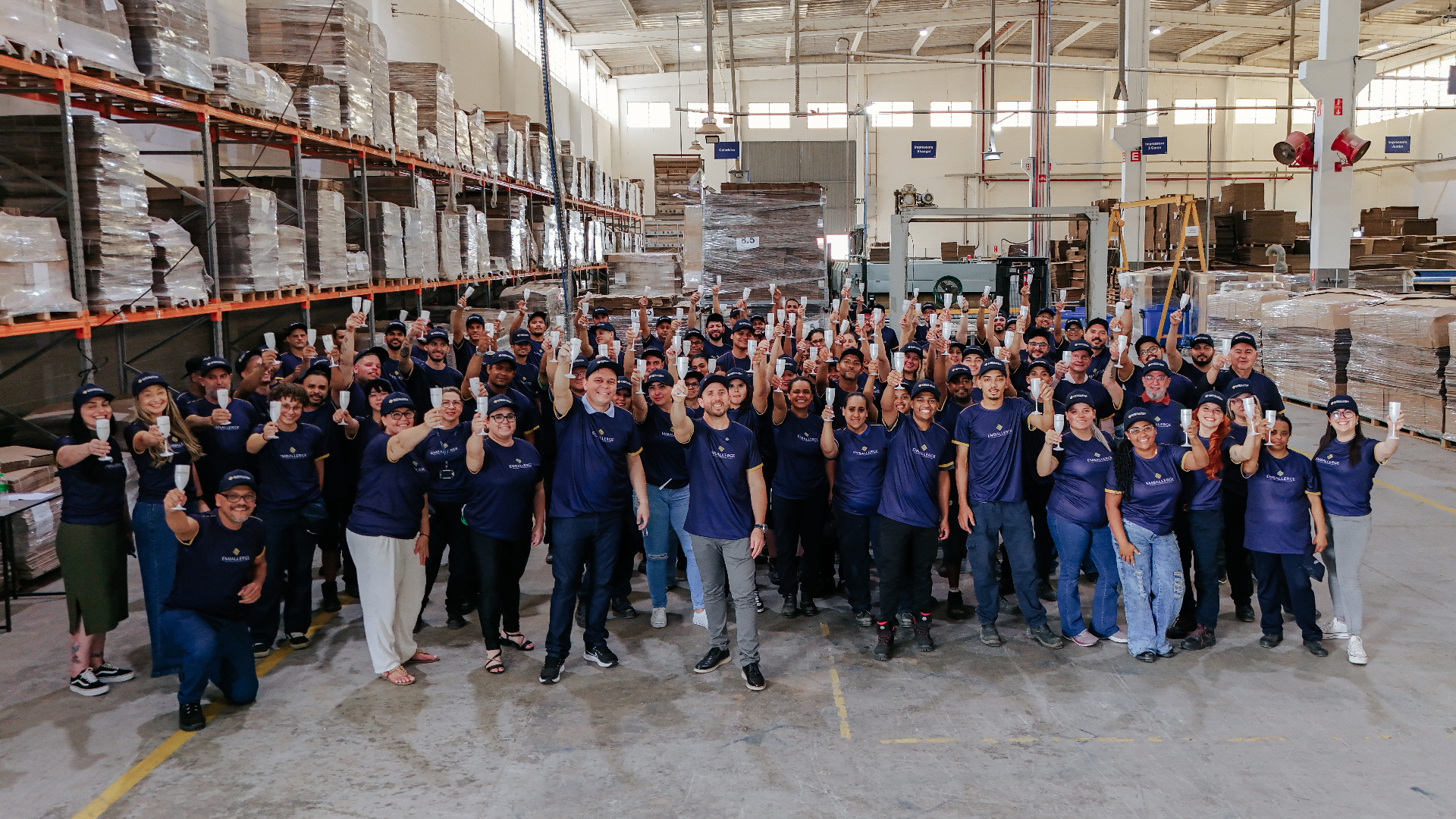 Equipe Emballerge na fábrica